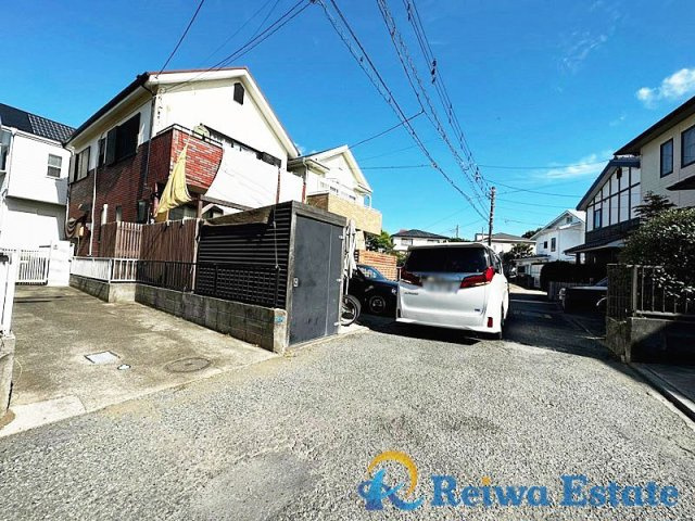 中古戸建　茅ヶ崎市白浜町の前面道路含む現地写真