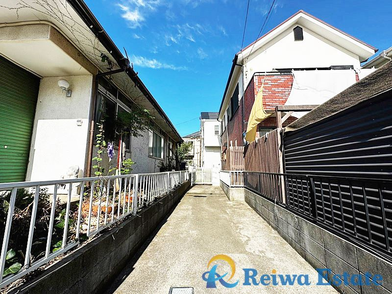 中古戸建　茅ヶ崎市白浜町の駐車場