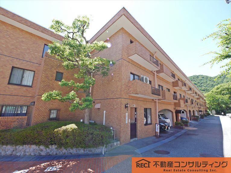 芦屋山手町ハウスの外観