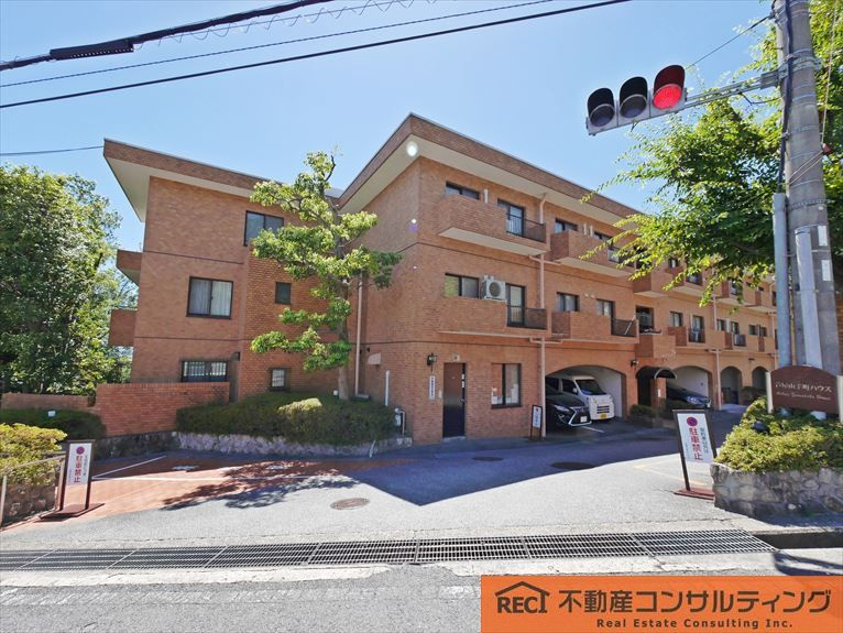 芦屋山手町ハウスの外観