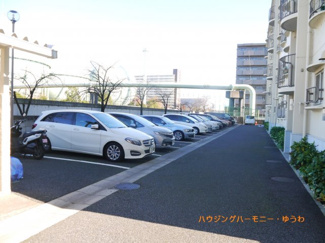 【駐車場】