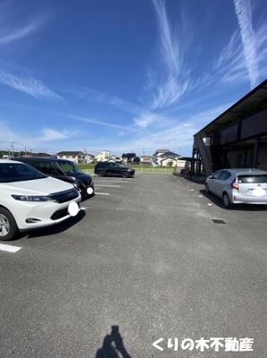 【駐車場】 | アビテ馬越 | 駐車場です