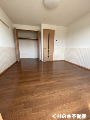 【居間・リビング】 | アビテ馬越 | リビングです（同タイプの室内写真です。実物は現況優先とします）