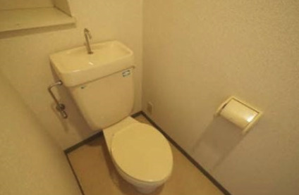 フローラルマンション【キャッシュバック対象物件】のトイレ