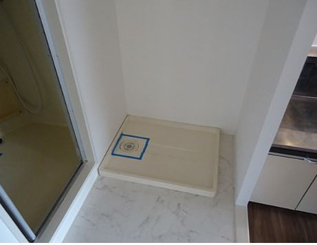 フローラルマンション【キャッシュバック対象物件】の洗面所|広い洗面スペース