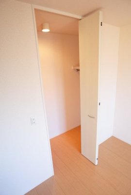 【収納】 | サニーハイツ | ウォークインクローゼット