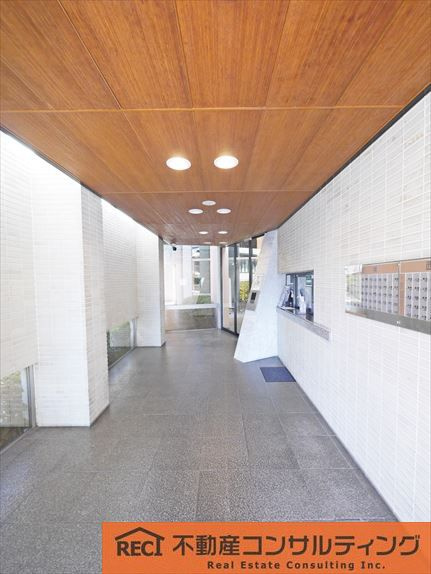 ファミール芦屋東の外観