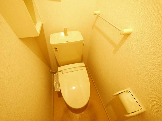 サンガーデンＭ・Ⅱのトイレ|落ち着いたトイレです