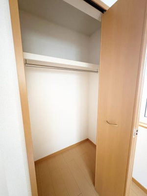 【独立洗面台】 | エテルノ　Ⅰ | ※同物件、別のお部屋の写真です。設備は現況に従います。