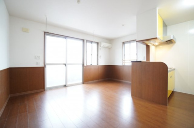 【居間・リビング】 | レジデンス・デュオ | ※同物件・反転タイプの写真です。