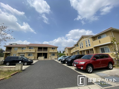 【駐車場】 | ファミーユ　Ａ棟