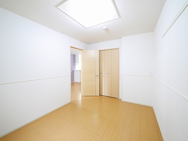 ファイヤーバードの寝室|寝室にいかがでしょうか