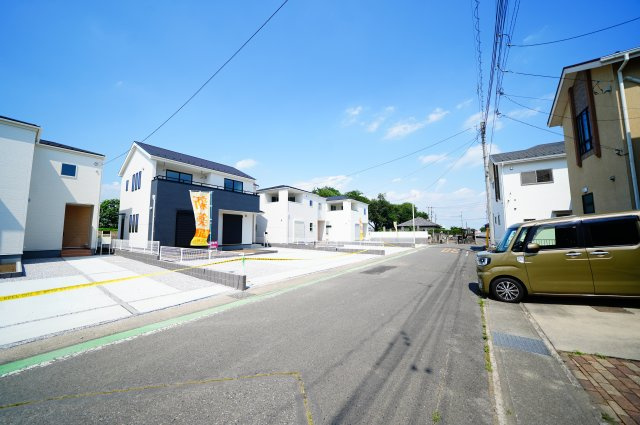 新築　前橋市三俣町第1　LiveleGarden.S　2号棟の前面道路含む現地写真|現地写真　南側道路