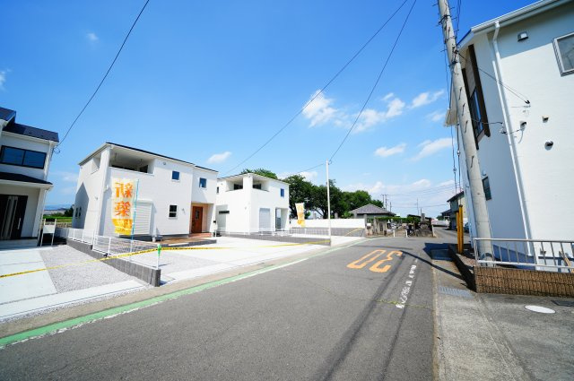 新築　前橋市三俣町第1　LiveleGarden.S　3号棟の前面道路含む現地写真|現地写真　南側道路