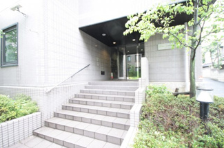 【エントランス】