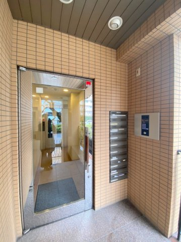 【エントランス】