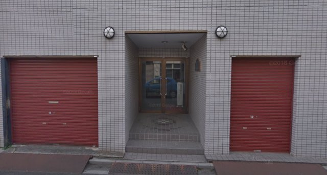 【エントランス】