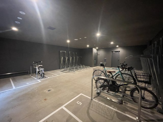 【駐車場】