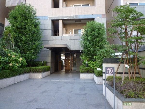 【エントランス】