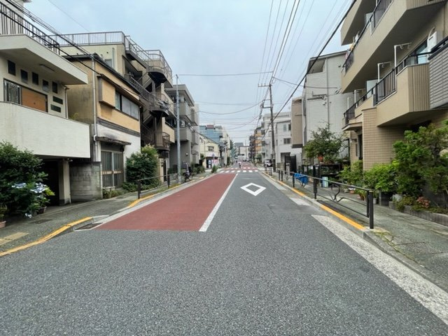 【前面道路含む現地写真】