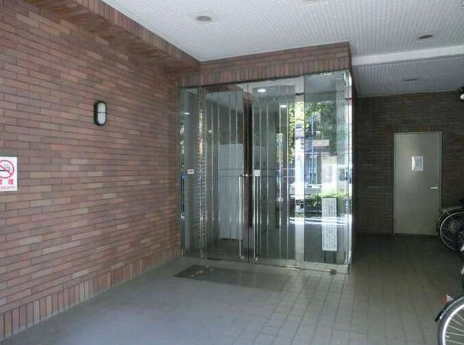 【エントランス】