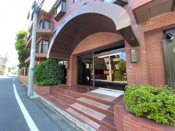 【エントランス】