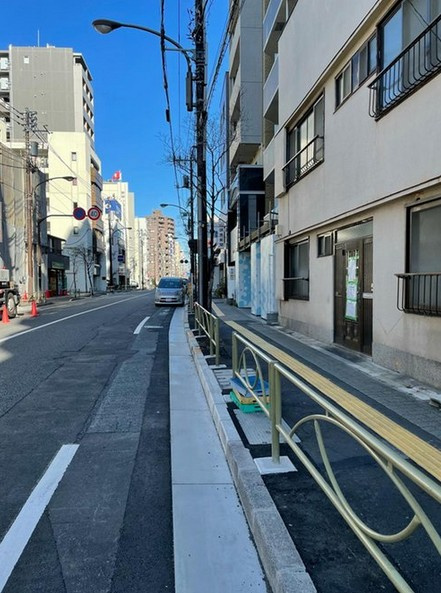 【前面道路含む現地写真】