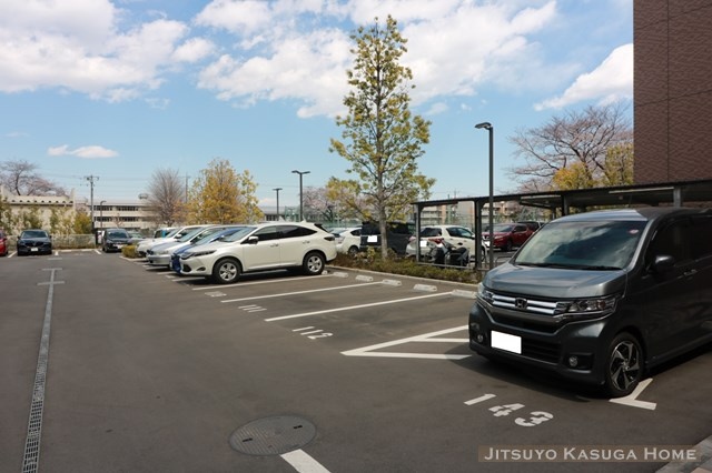 【駐車場】