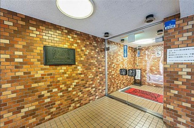 【エントランス】