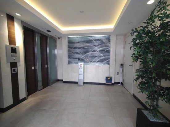 【エントランス】