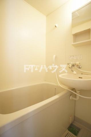 ジュネスビューラーの洗面所
