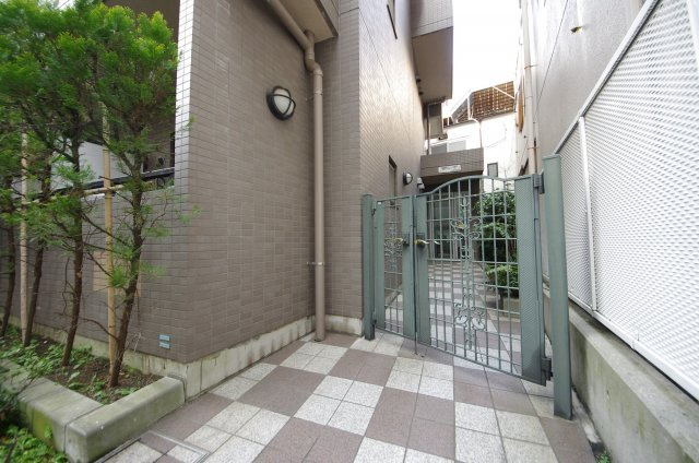 【エントランス】