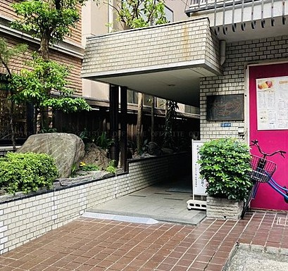【エントランス】