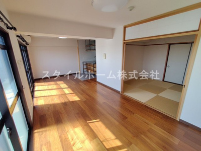 【居間・リビング】 | 春日グリーンフラッツ