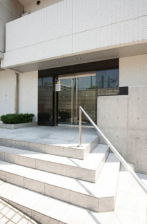 【エントランス】