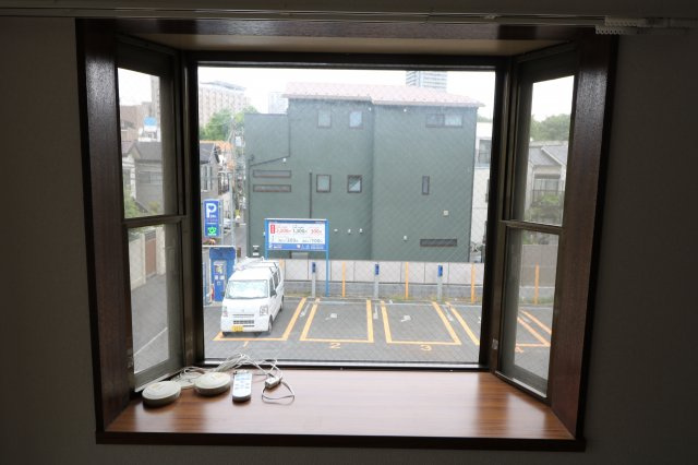 同間取りの別のお部屋となります。