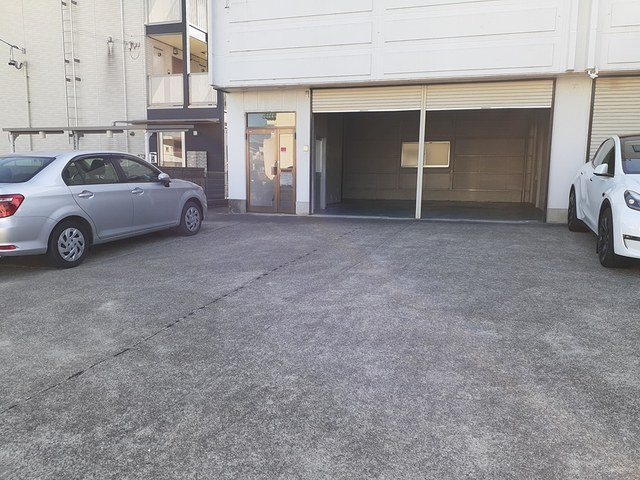 豊明市西川町島原倉庫付事務所の外観