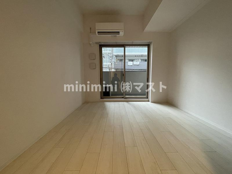 エスリードレジデンス大阪福島イーストの居間・リビング