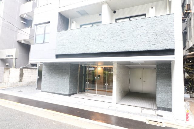 【エントランス】