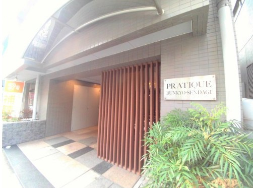 【エントランス】