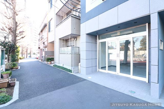 【エントランス】