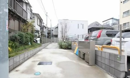 【エントランス】