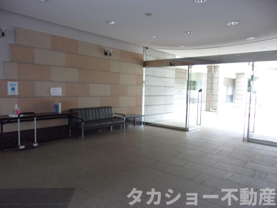 【エントランス】 | パティオス6番街 | ゆとりのあるエントランスです
