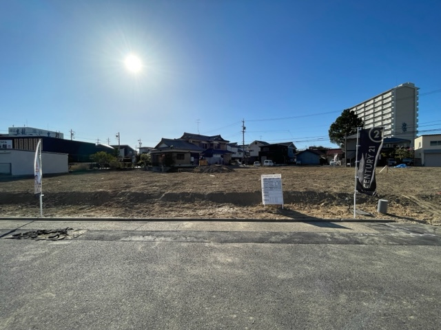  Cradle garden　守山区瀬古東第５　全１１棟の前面道路含む現地写真|撮影
社長の村田です！
自らプレイヤーとして営業しています
長年の経験と実績から皆様により良いマイホーム購入のご提案をいたします。
住宅ローンの不安や購入後の不安等何でもご相談ください。