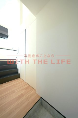 RENATUS PRIMO(リナトゥスプリモ）【キャッシュバック対象物件】の玄関|ゆったりとした玄関です