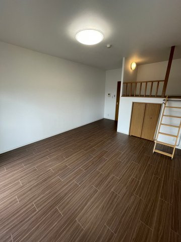 仲介手数料0円！！Aranjuez千原の居間・リビング