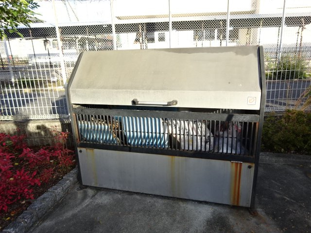 ＳＵＮ’Ｓ　ＧＡＲＤＥＮ　Ｂのその他共用部分|敷地内ゴミＳＴ・当番なし。