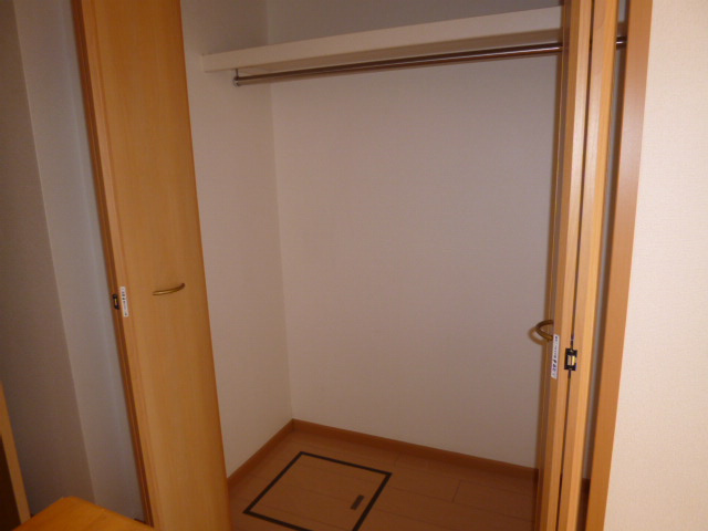 ＳＵＮ’Ｓ　ＧＡＲＤＥＮ　Ｂの収納|クローゼット