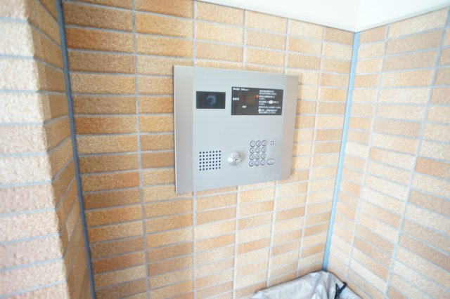 ルクレ津田沼のエントランス|オートロック完備で安心ですね