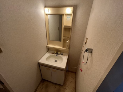 【独立洗面台】 | メゾンロワール東淀川 | 独立洗面台です